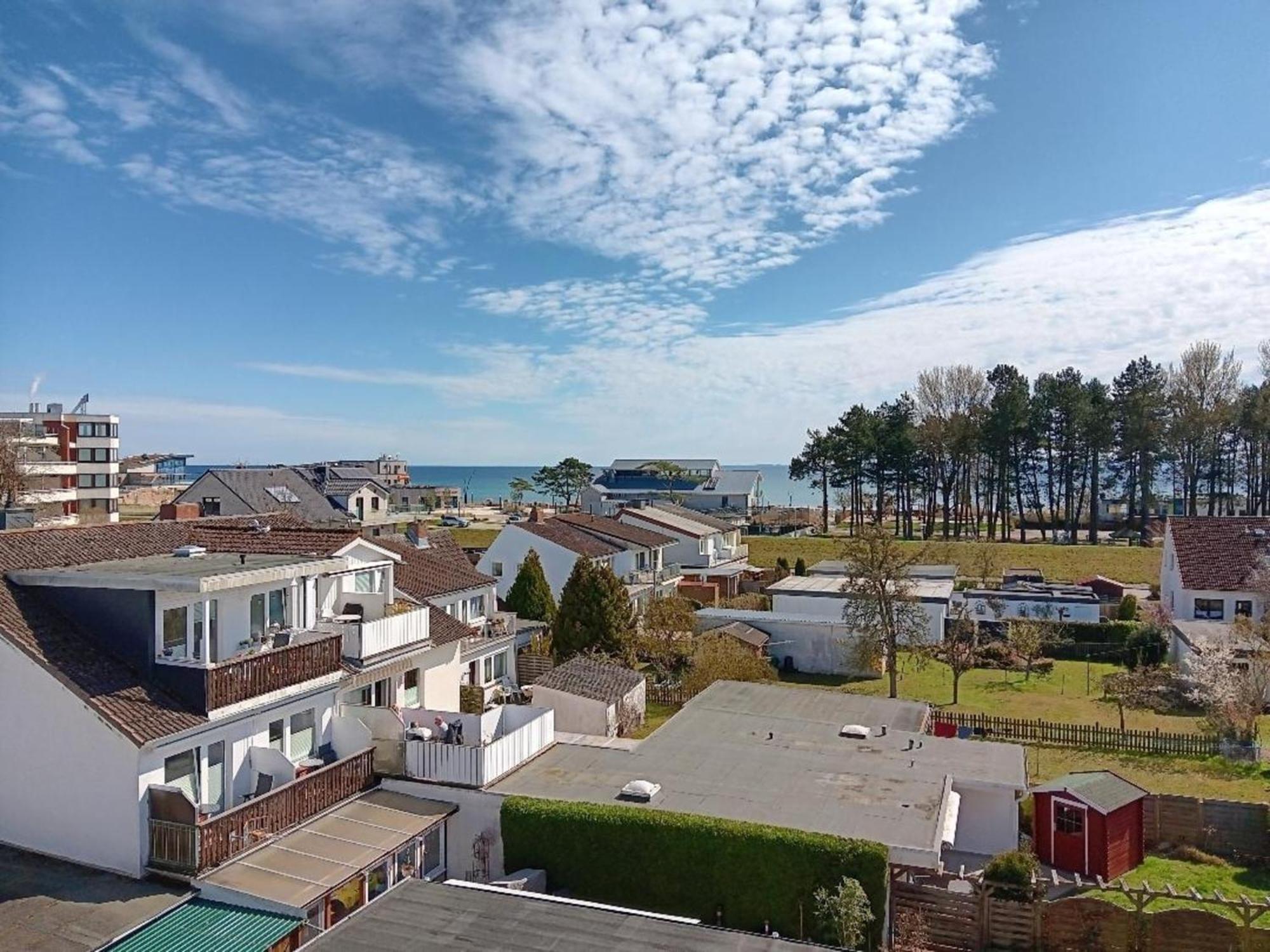 Haus Meeresbrise: Seaside Retreat with Ocean Views Groemitz Exterior photo